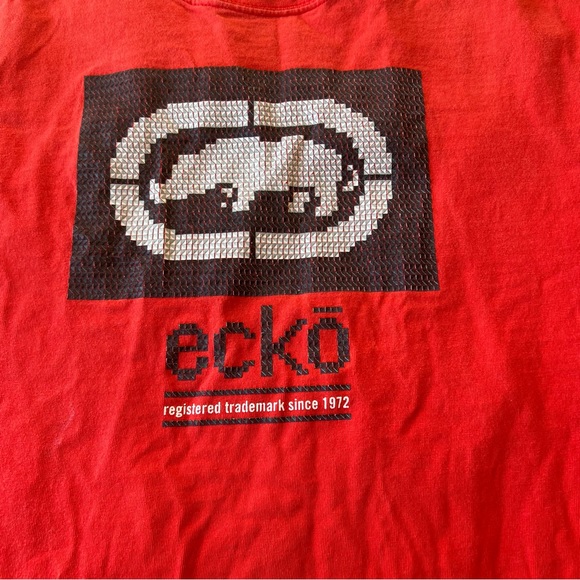Vintage '90's Men's Ecko Unlimited Short Sleeve Red Shirt - Picture 2 of 7